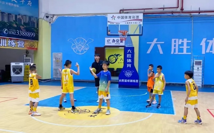 廣東河源體彩少兒籃球培訓(xùn)班：結(jié)營不散場，夢想正啟航