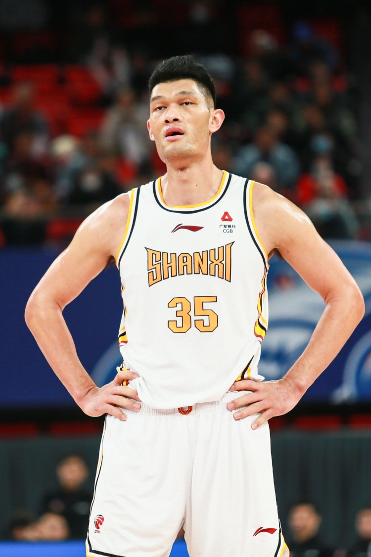 手感不佳！葛昭寶全場8投1中得到2分2籃板2助攻