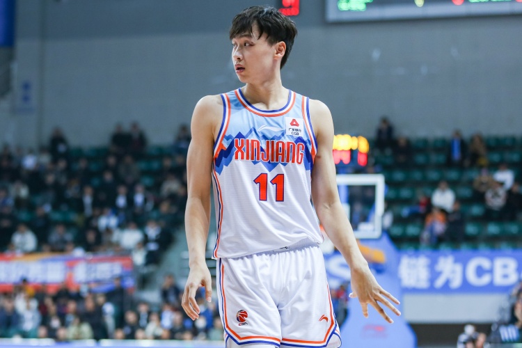 中規(guī)中矩！齊麟8中4拿到15分6籃板 有4失誤&正負值-10