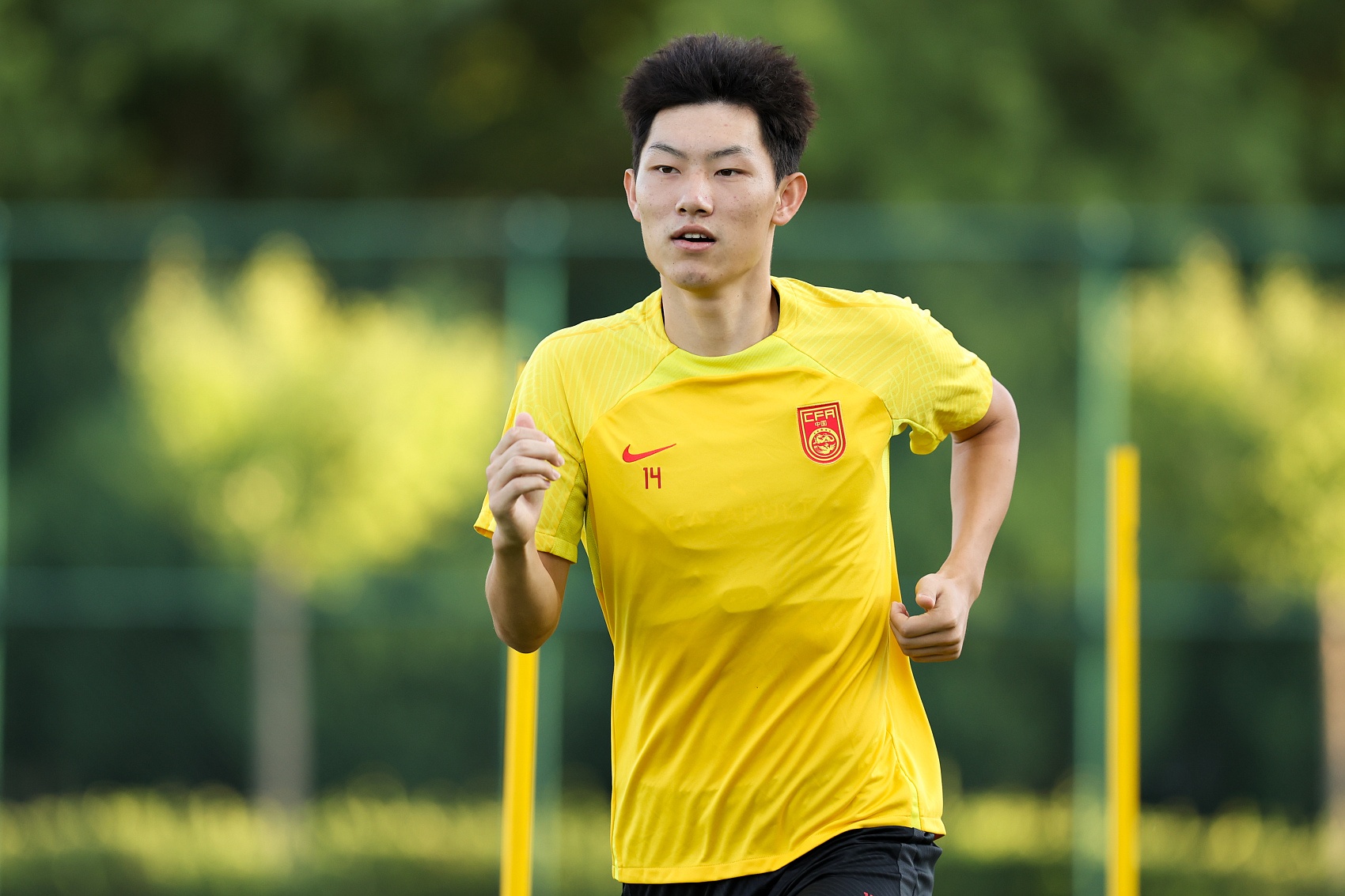 魯媒：泰山隊抵達(dá)梅州五外援齊整，四名國腳可出戰(zhàn)史松宸隨隊